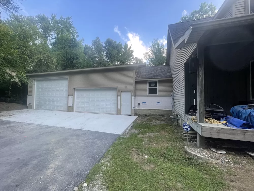 Toledo-Replacement-Siding- Garage